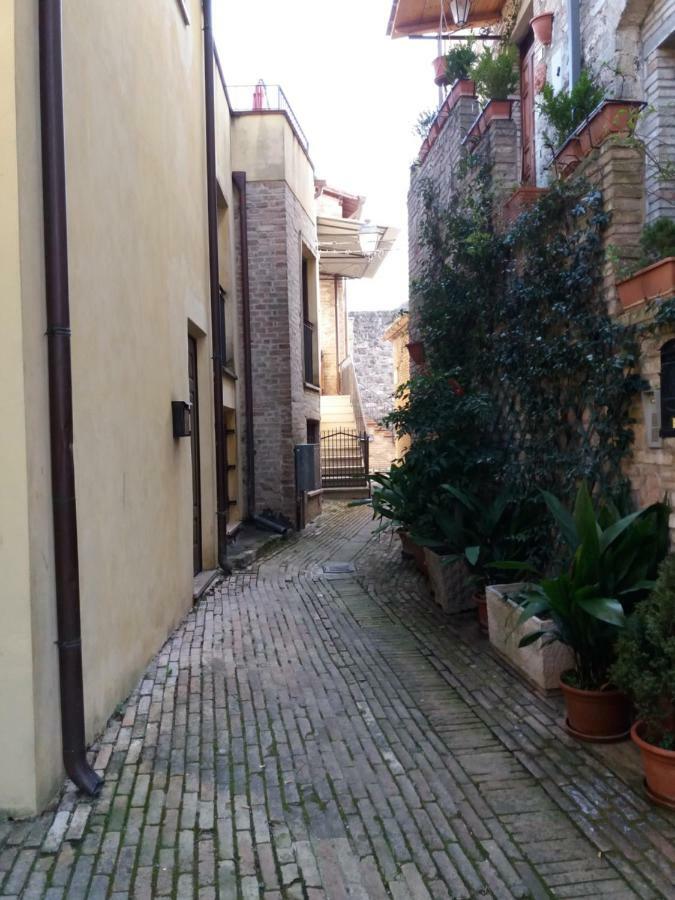 Dimora Il Castello Apartment Assisi Exterior photo